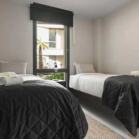 Vivi Homes - Cosy Pool, Gym & * Marbella