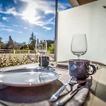 Appartement Vivi Homes - Cosy Pool, Gym & *