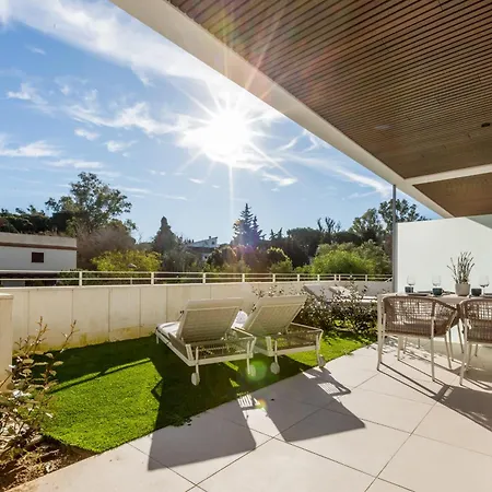 Vivi Homes - Cosy Pool, Gym & Appartamento *
