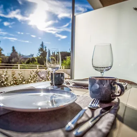 Apartman Vivi Homes - Cosy Pool, Gym & *