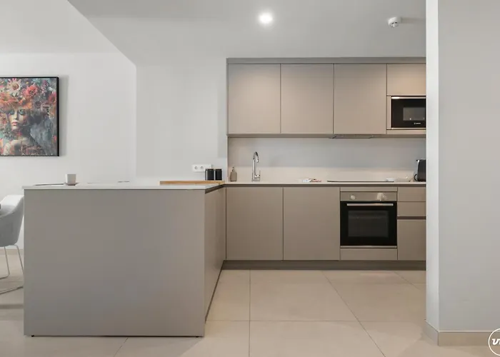 Appartamento Vivi Homes - Cosy Pool, Gym & *