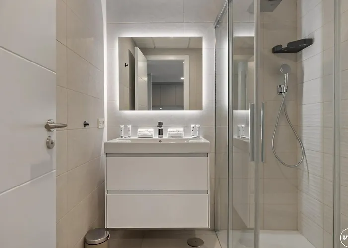 Appartamento Vivi Homes - Cosy Pool, Gym & Marbella