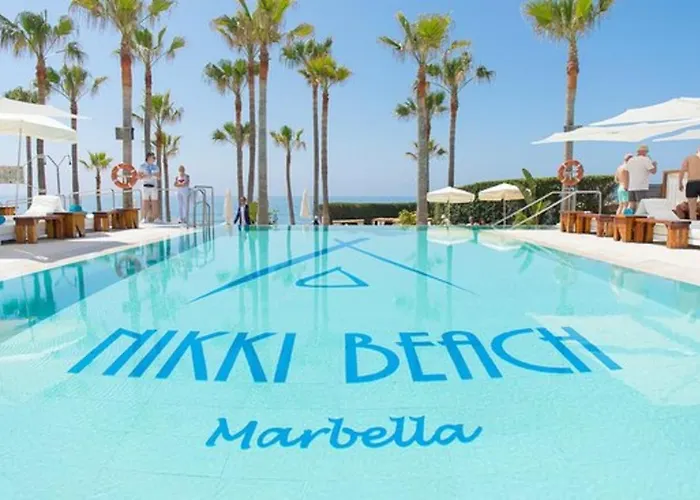 Vivi Homes - Cosy Pool, Gym & Appartamento Marbella
